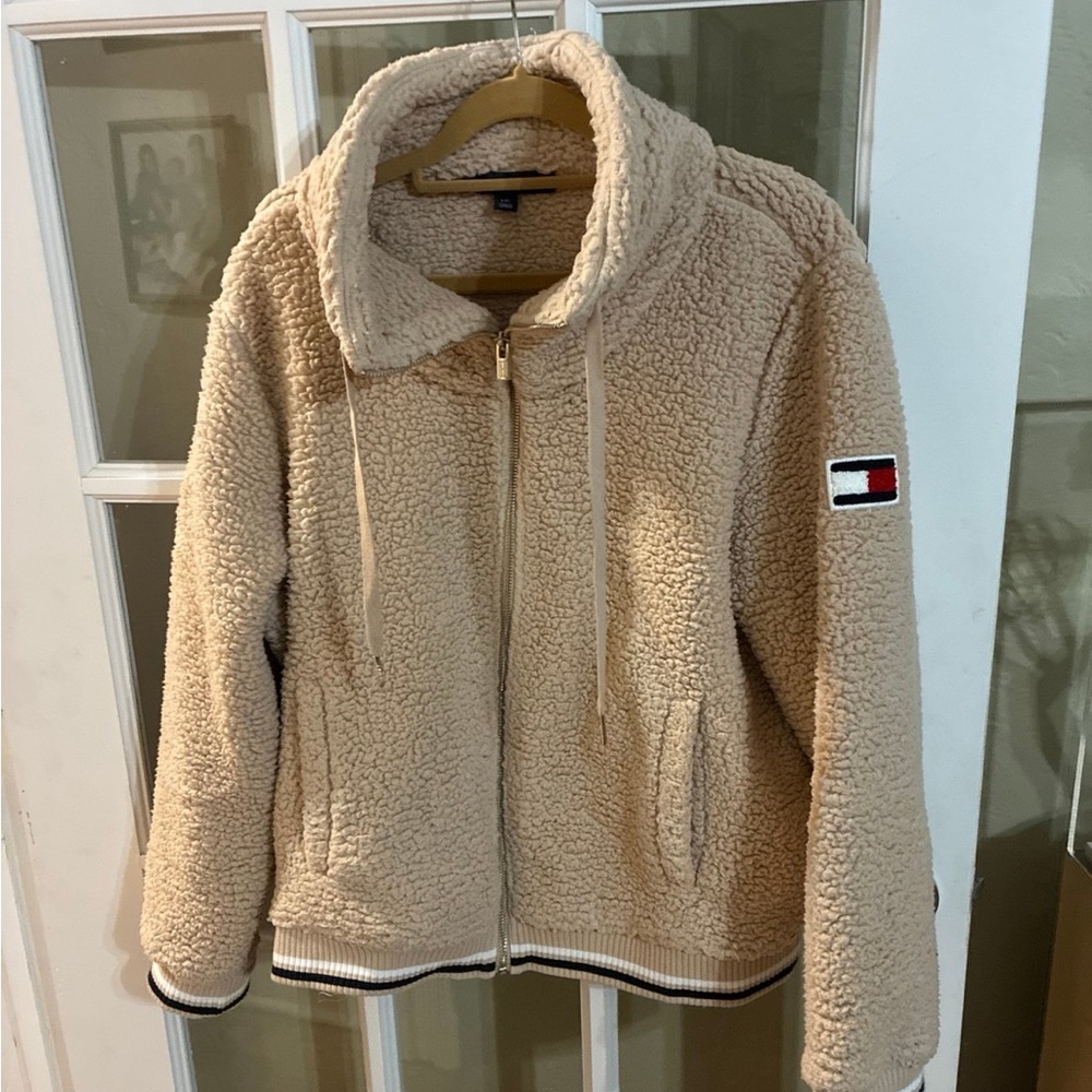 Tommy Hilfiger Cream Sherpa Jacket Woman’s Large